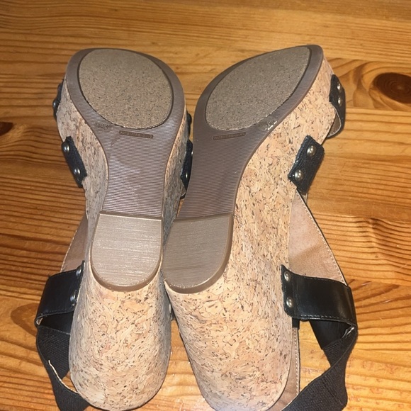 LUCKY BRAND MARLA WEDGE SANDAL Black 10 - Picture 10 of 11